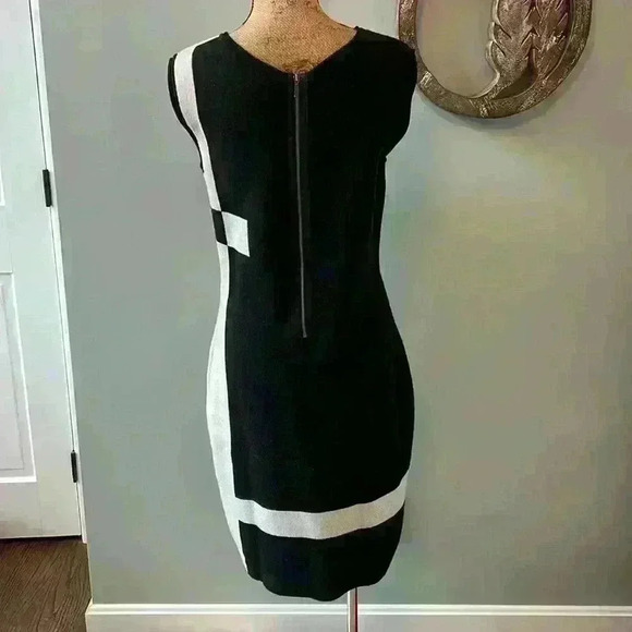 Escada black/white knit dress size M - Picture 3 of 8